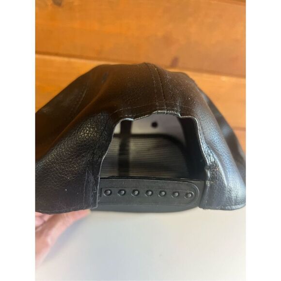 Zion KING METAL PATCH DETAILING PU SNAPBACK CAP Black NWOT - Picture 2 of 5